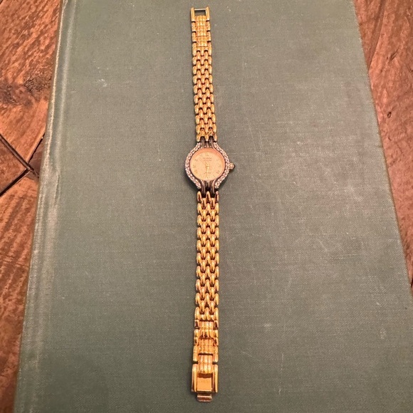 Vintage Two Tone Black & Gold Armitron Diamond Now Ladies Watch- Works!